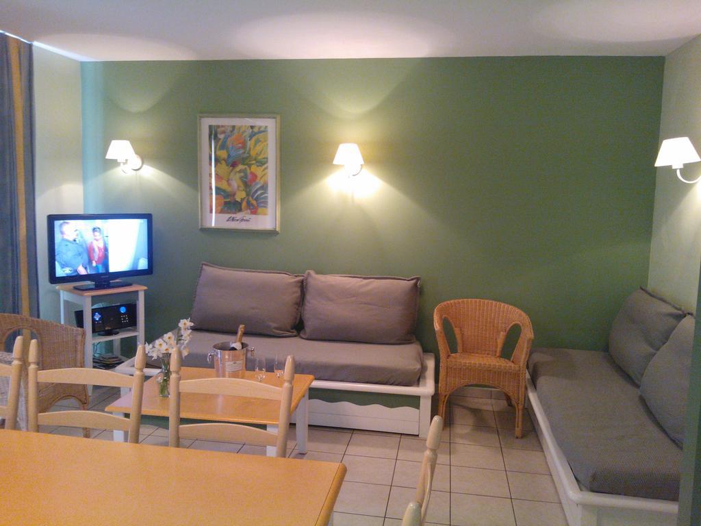 3 Bedrooms Holiday Home Golf Resort Port-Bourgenay Talmont-Saint-Hilaire Номер фото